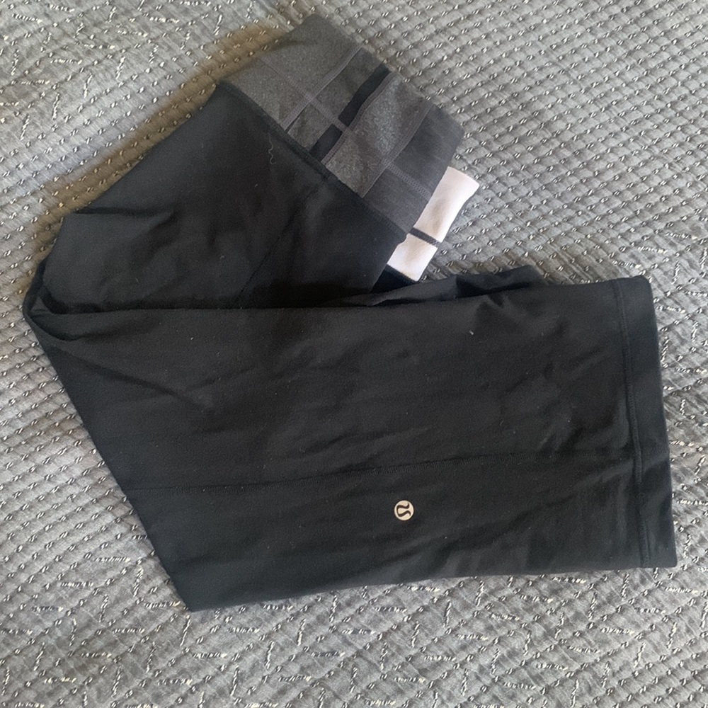 Lululemon Wunder Under reversible black crop leggings thicker lulu style - Picture 5 of 7